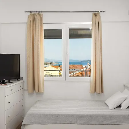 In Near Blue Apartament *