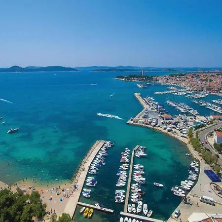 Apartament In Near Blue Vodice