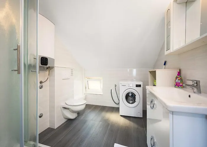 Apartamento In Near Blue Vodice