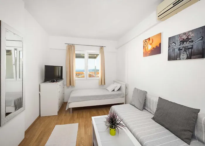 In Near Blue Appartement