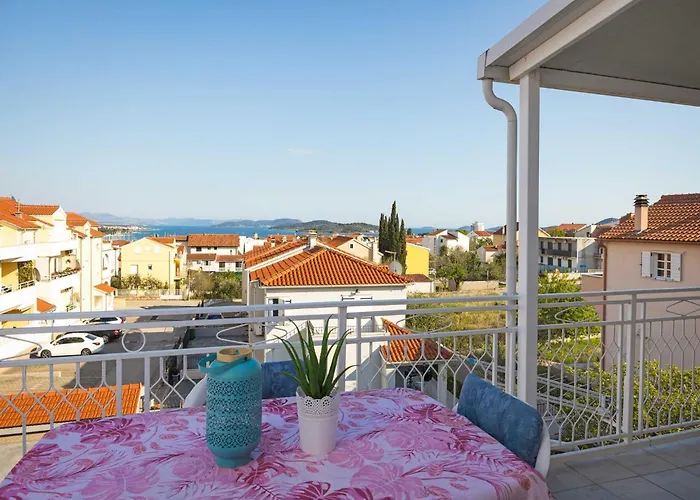 Apartamento In Near Blue