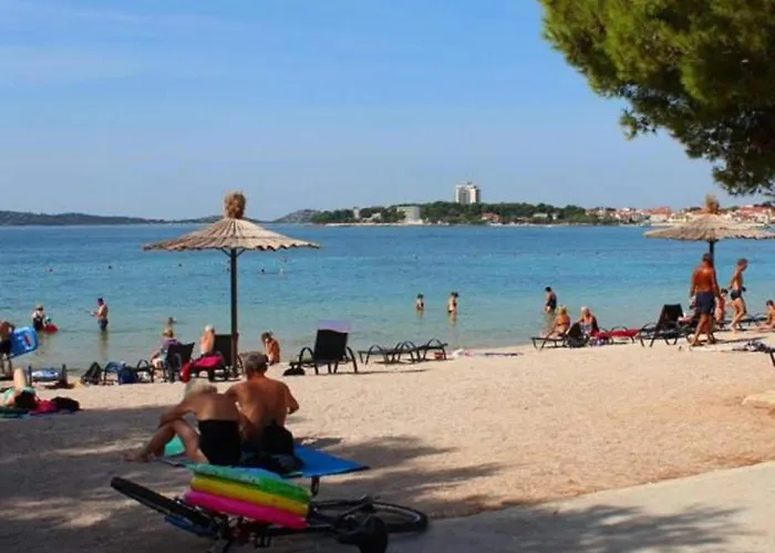 Appartement In Near Blue Vodice